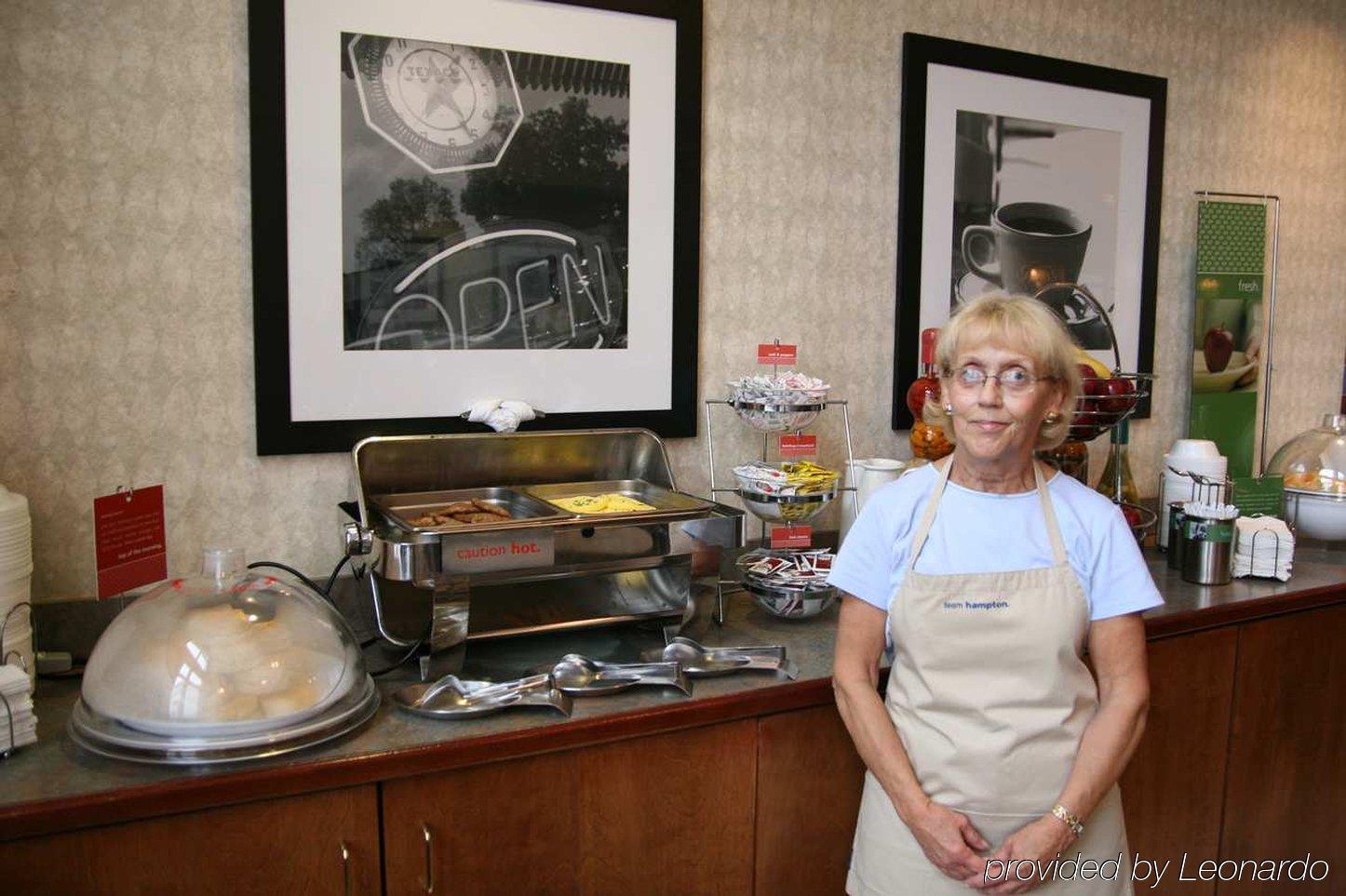 Hampton Inn & Suites Cleveland-Independence Restaurant photo